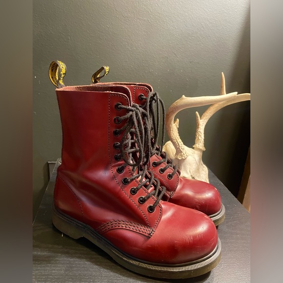 DR. MARTEN’S 1490 CHERRY RED LEATHER MID CALF 10 HOLE BOOTS 7 GRUNGE - Picture 3 of 8